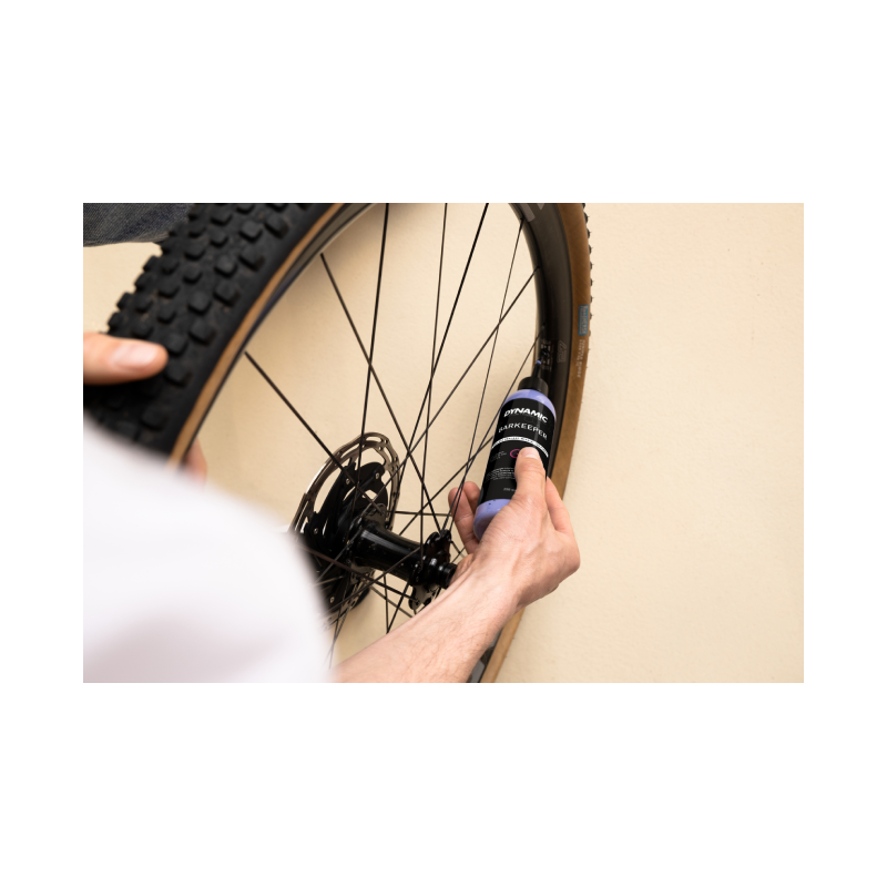 Dynamic Barkeeper Tubeless Sealant lifestyle picture - bicyquel _