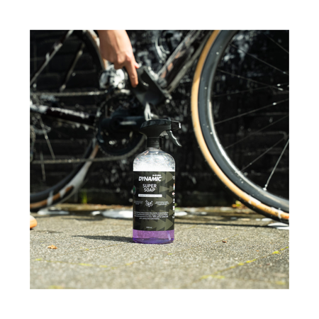 Dynamic Super Soap Bike Cleaner lifestyle picture - bicyquel _